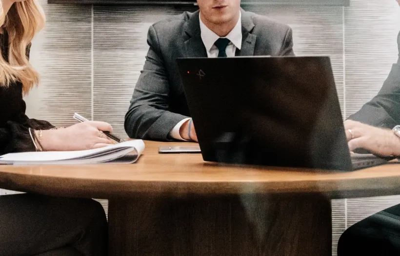 careerTop.webp